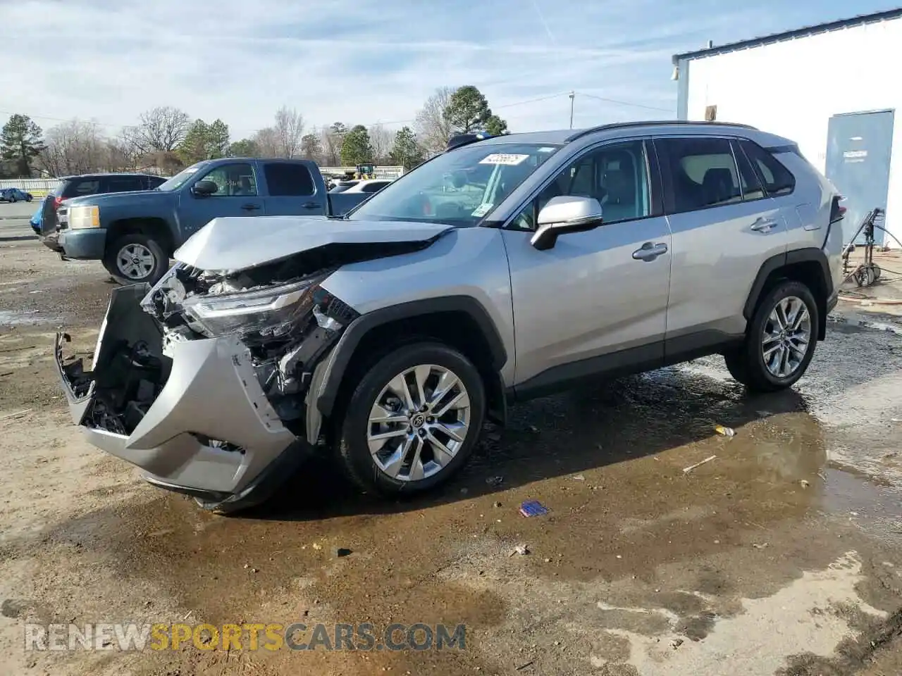 1 Фотография поврежденного автомобиля 2T3C1RFV9RC263941 TOYOTA RAV4 2024
