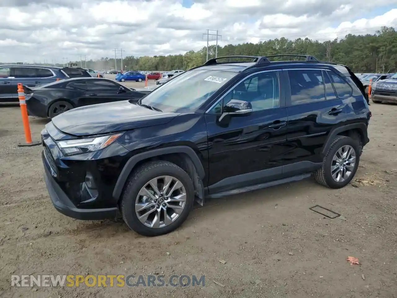 1 Photograph of a damaged car 2T3C1RFV9RC288726 TOYOTA RAV4 2024