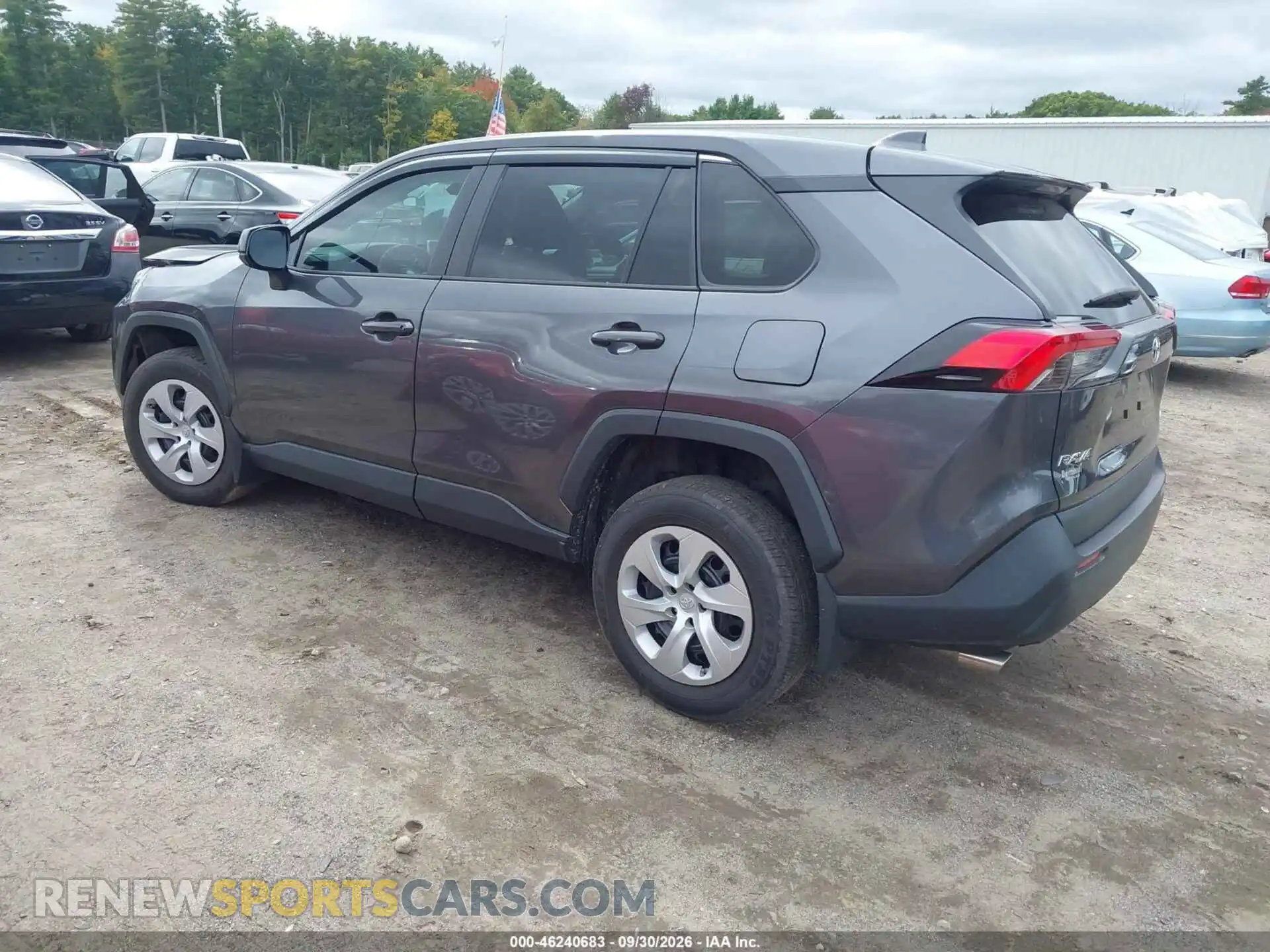 3 Photograph of a damaged car 2T3F1RFV0RC425498 TOYOTA RAV4 2024