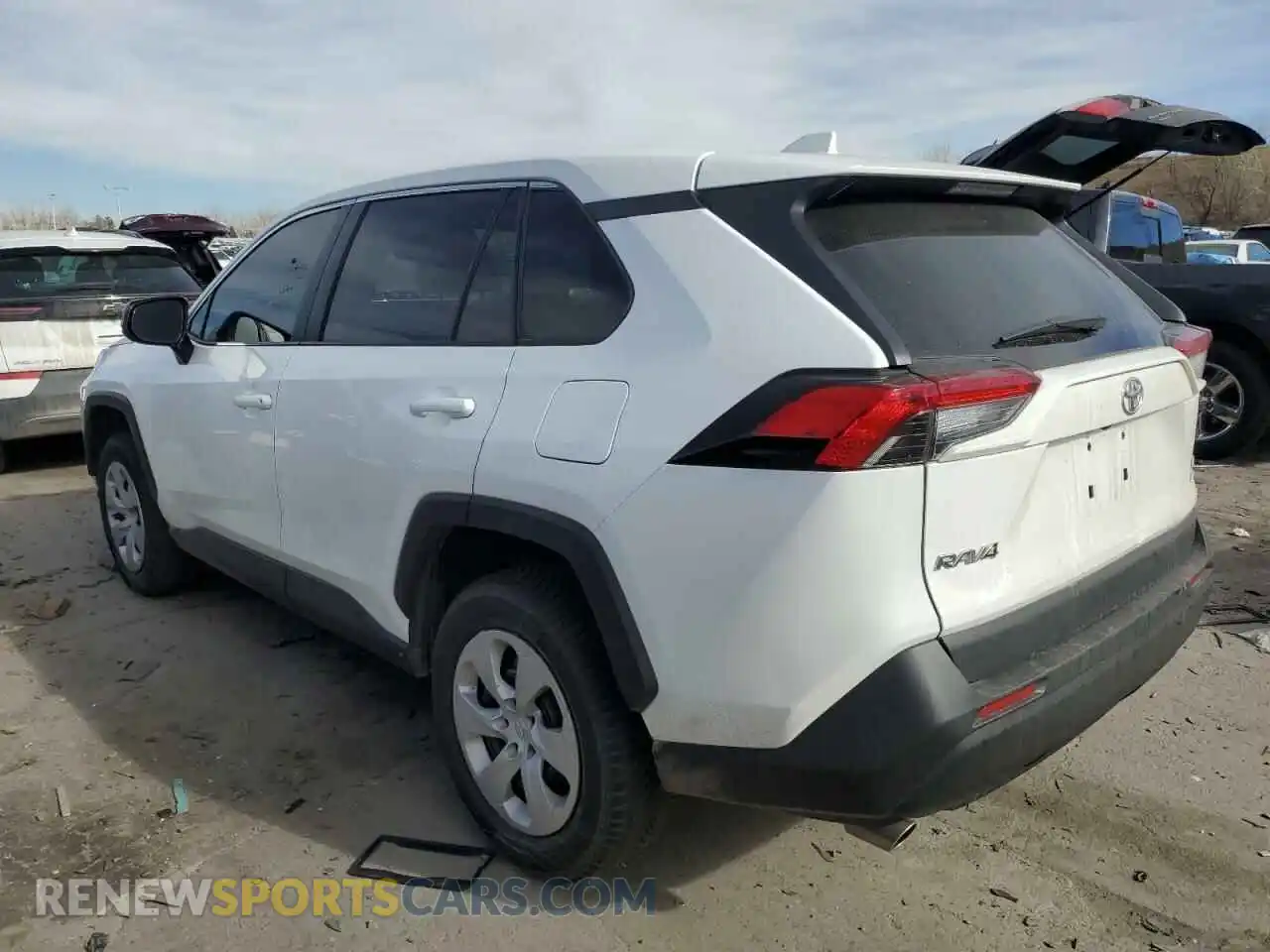 2 Photograph of a damaged car 2T3F1RFV0RC431141 TOYOTA RAV4 2024
