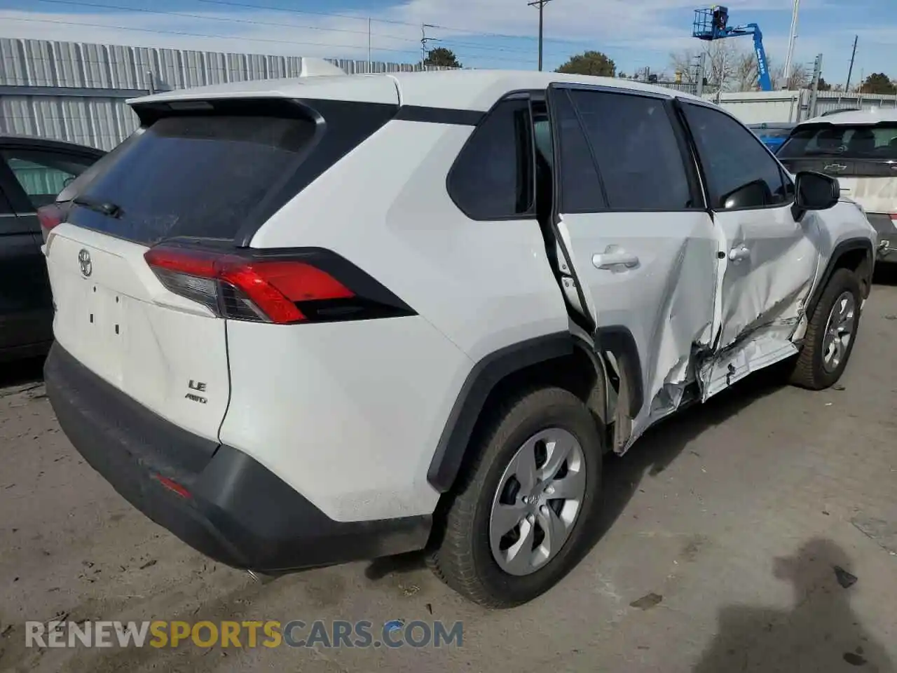3 Photograph of a damaged car 2T3F1RFV0RC431141 TOYOTA RAV4 2024