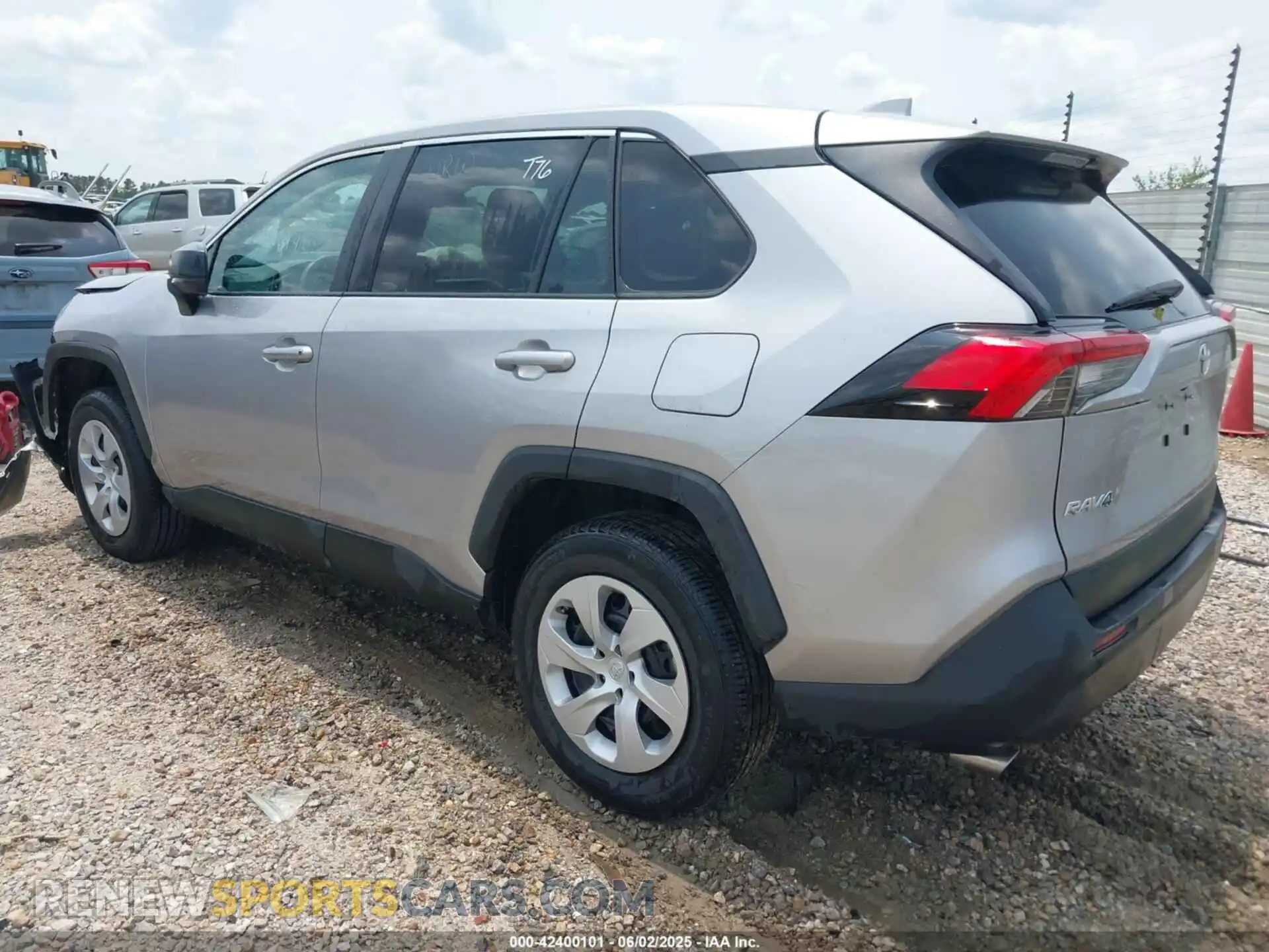 3 Photograph of a damaged car 2T3F1RFV1RC458901 TOYOTA RAV4 2024