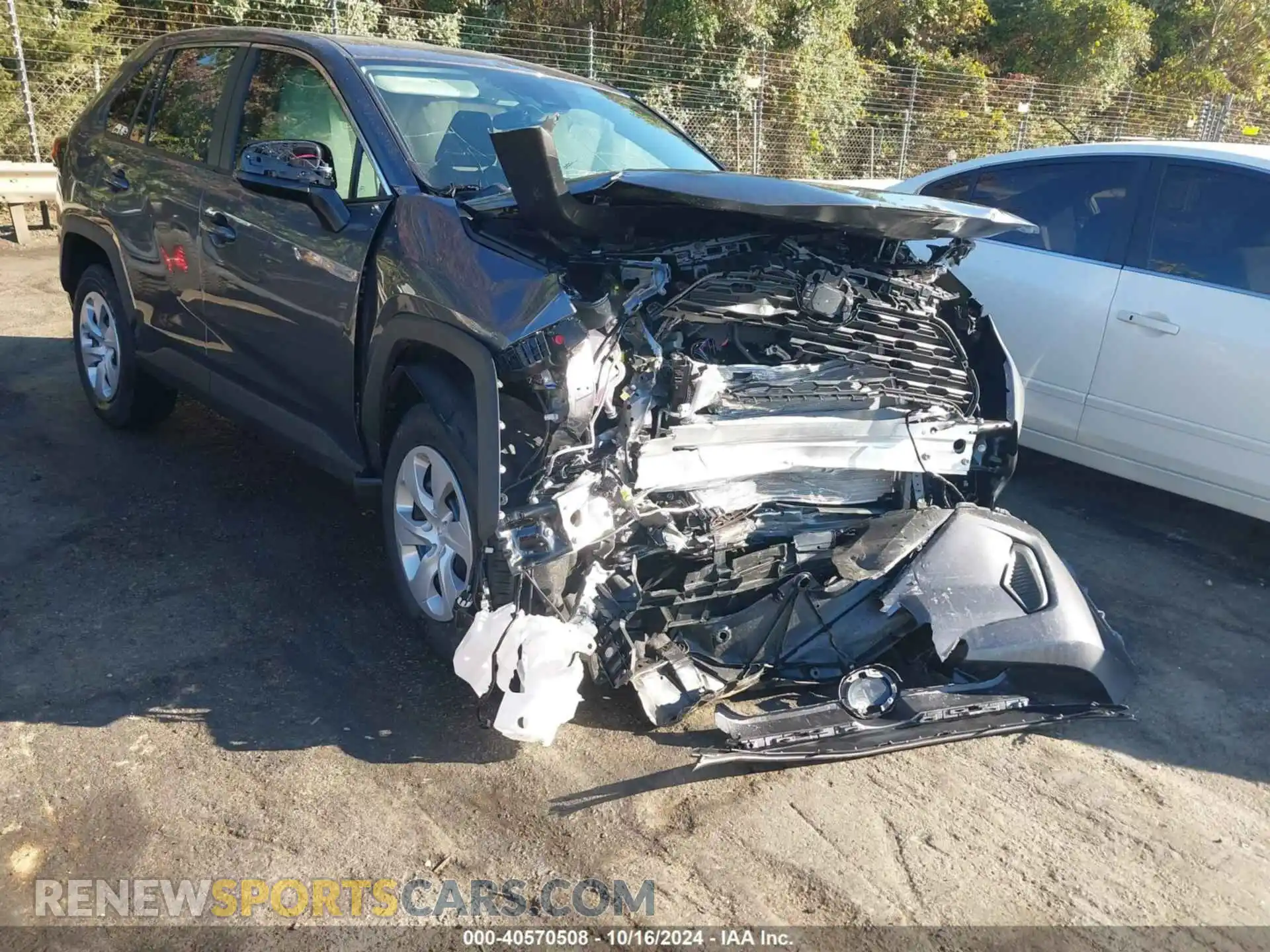 1 Photograph of a damaged car 2T3F1RFV1RC475522 TOYOTA RAV4 2024