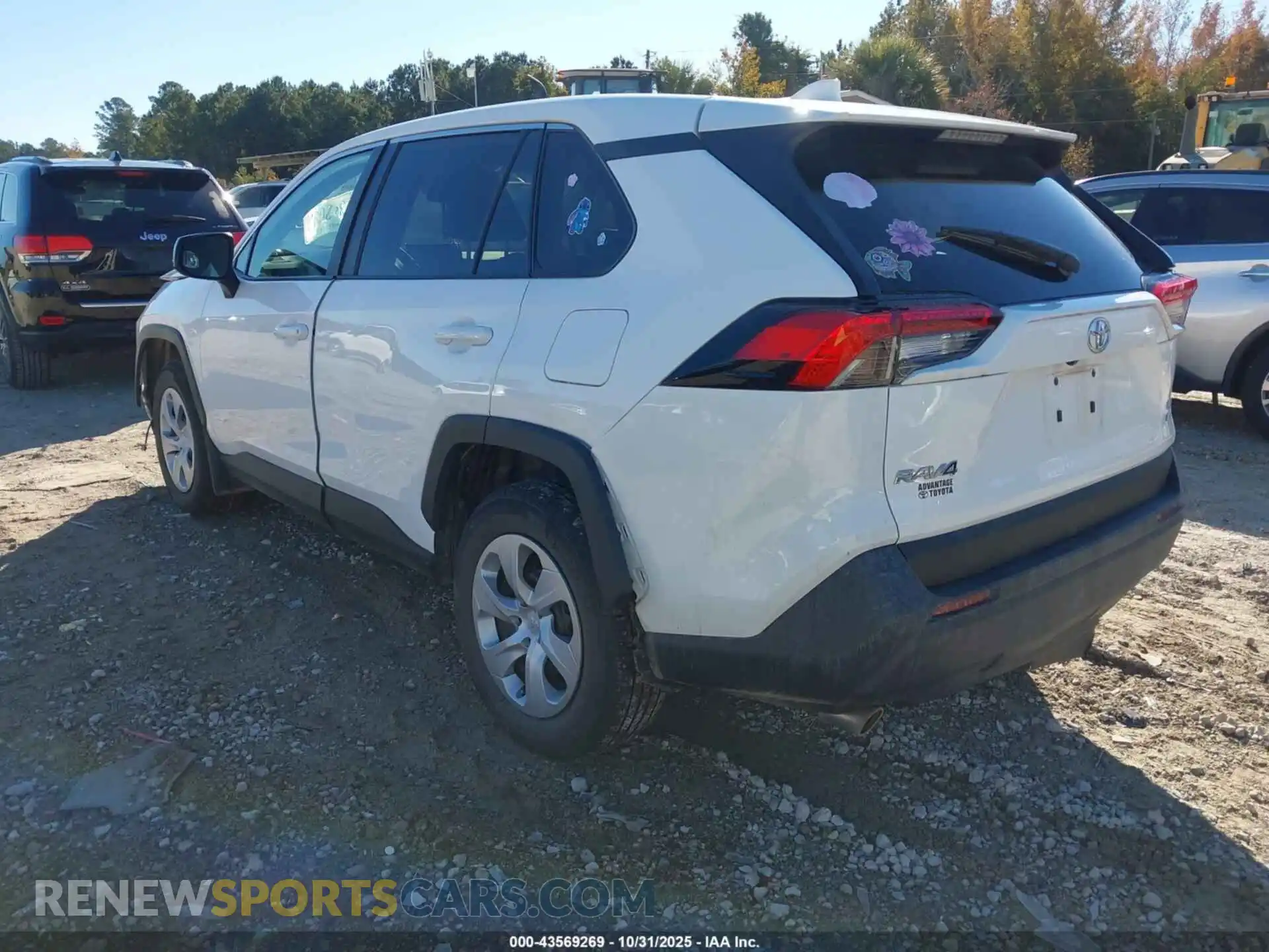 3 fotografías del automóvil dañado 2T3F1RFV2RC474475 TOYOTA RAV4 2024