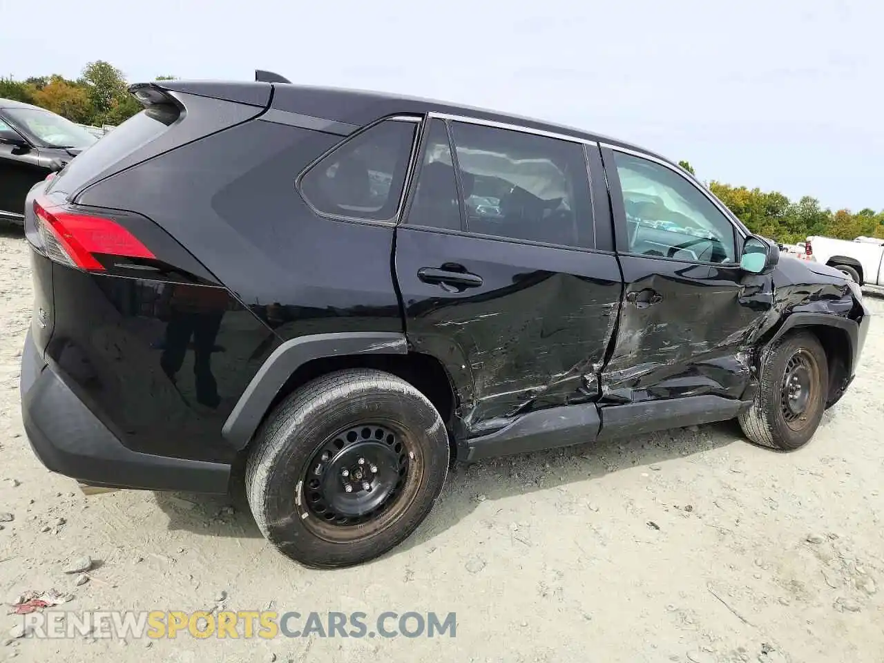 3 Photograph of a damaged car 2T3F1RFV2RW452250 TOYOTA RAV4 2024