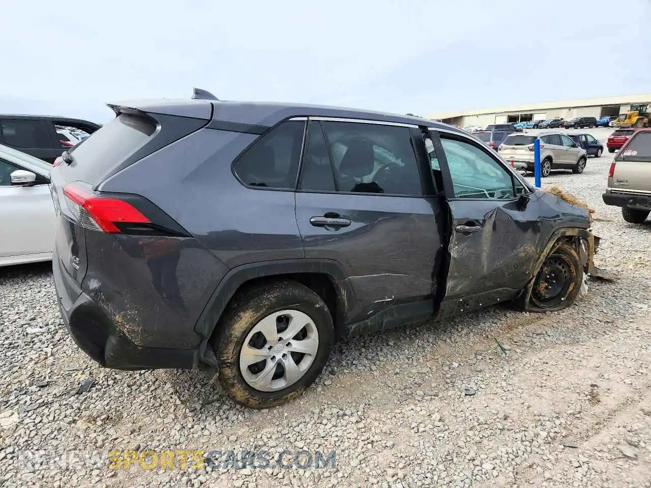 3 Фотография поврежденного автомобиля 2T3F1RFV2RW462499 TOYOTA RAV4 2024