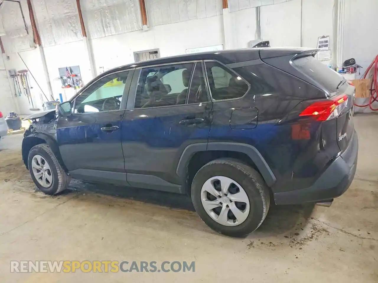 2 fotografías del automóvil dañado 2T3F1RFV4RC411698 TOYOTA RAV4 2024