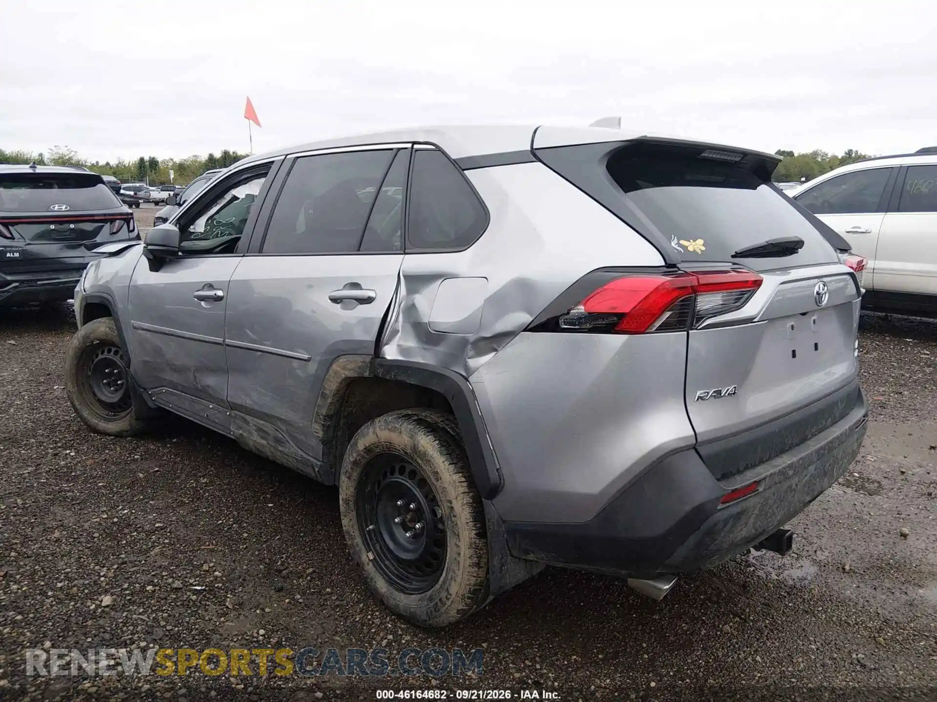 3 Photograph of a damaged car 2T3F1RFV5RC422368 TOYOTA RAV4 2024