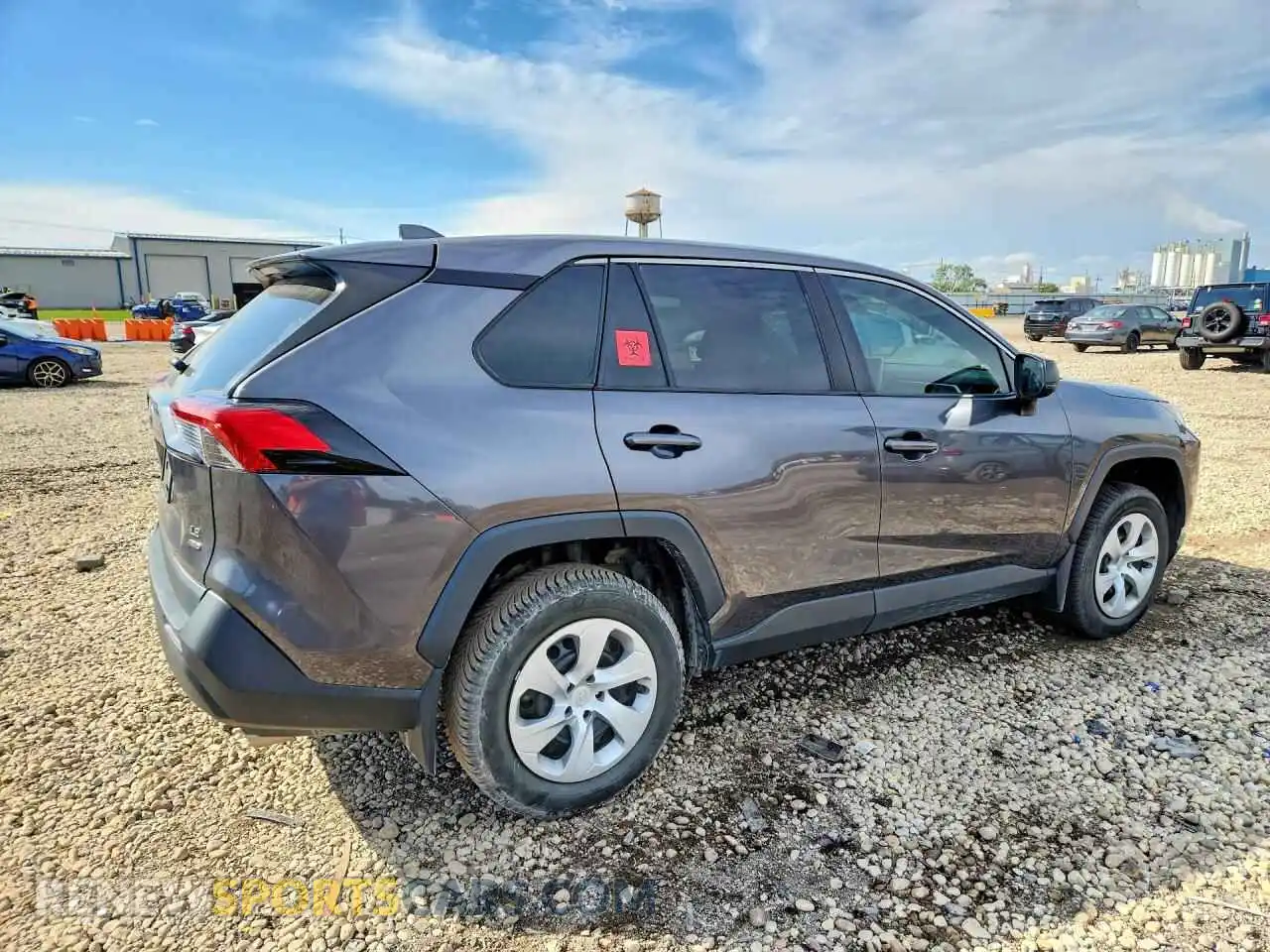 3 Photograph of a damaged car 2T3F1RFV7RC404681 TOYOTA RAV4 2024