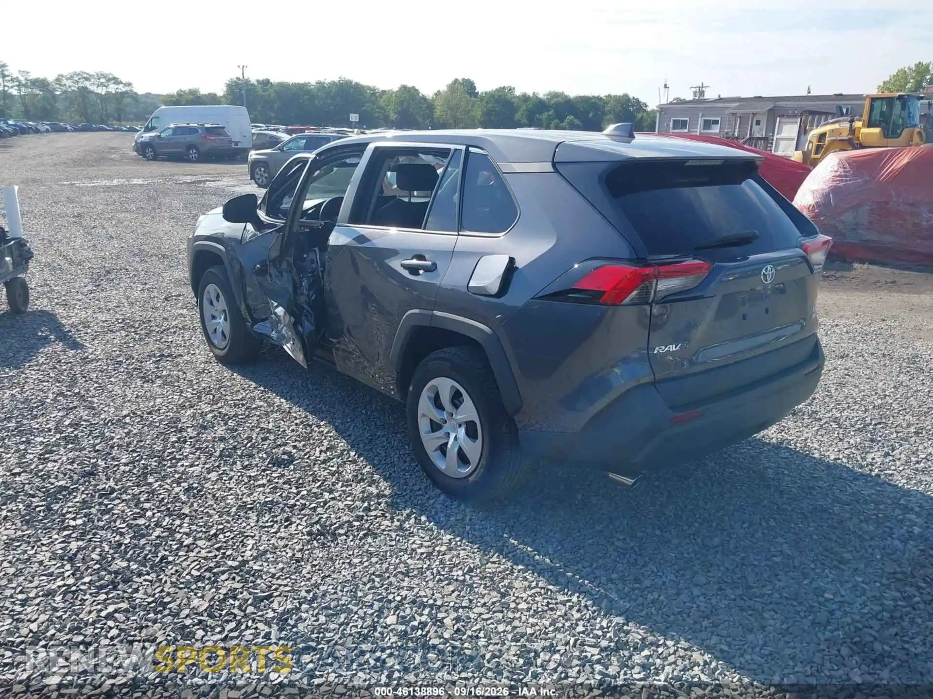 3 Фотография поврежденного автомобиля 2T3F1RFV7RC456943 TOYOTA RAV4 2024