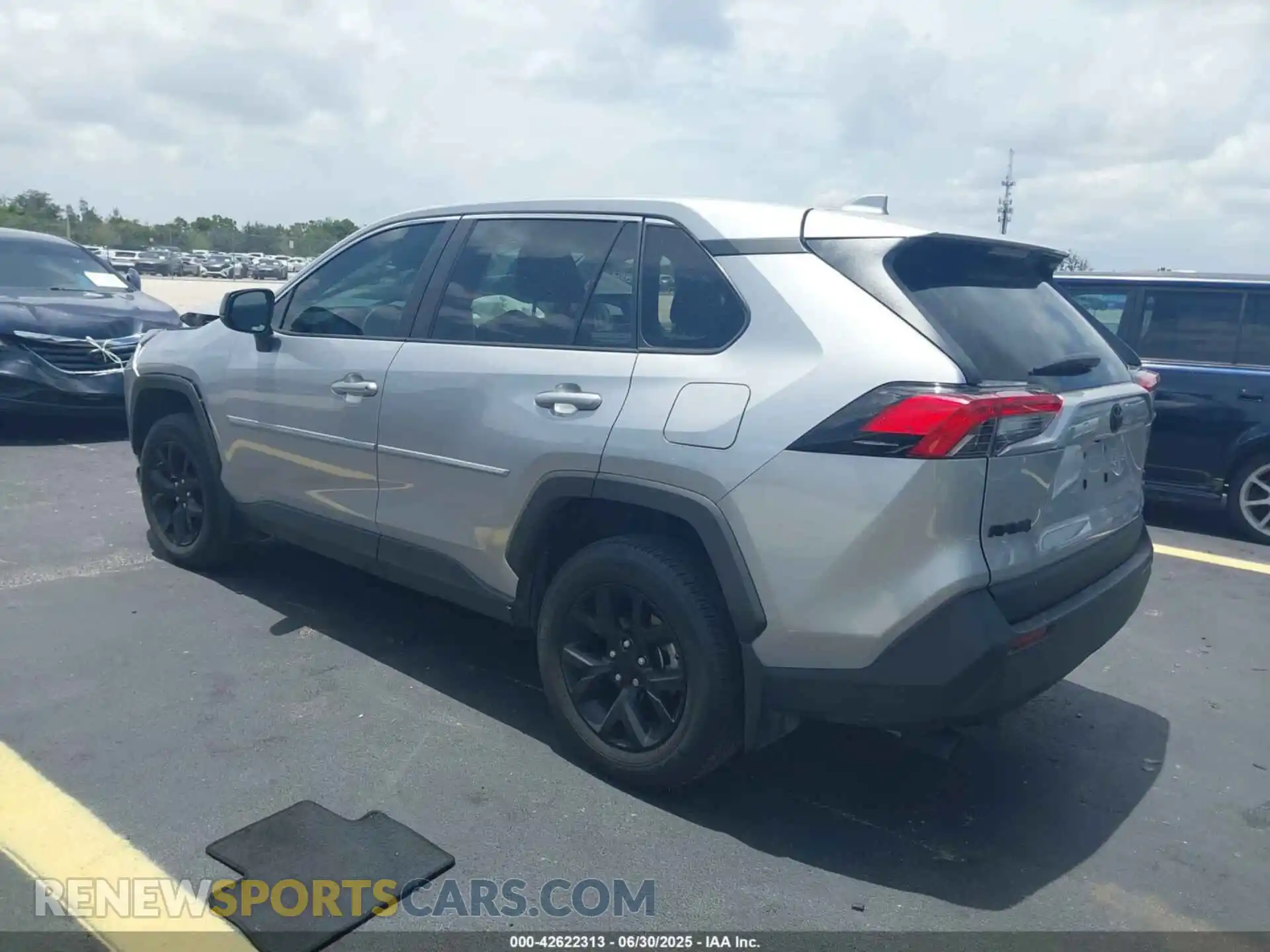 3 Photograph of a damaged car 2T3F1RFV9RC455308 TOYOTA RAV4 2024