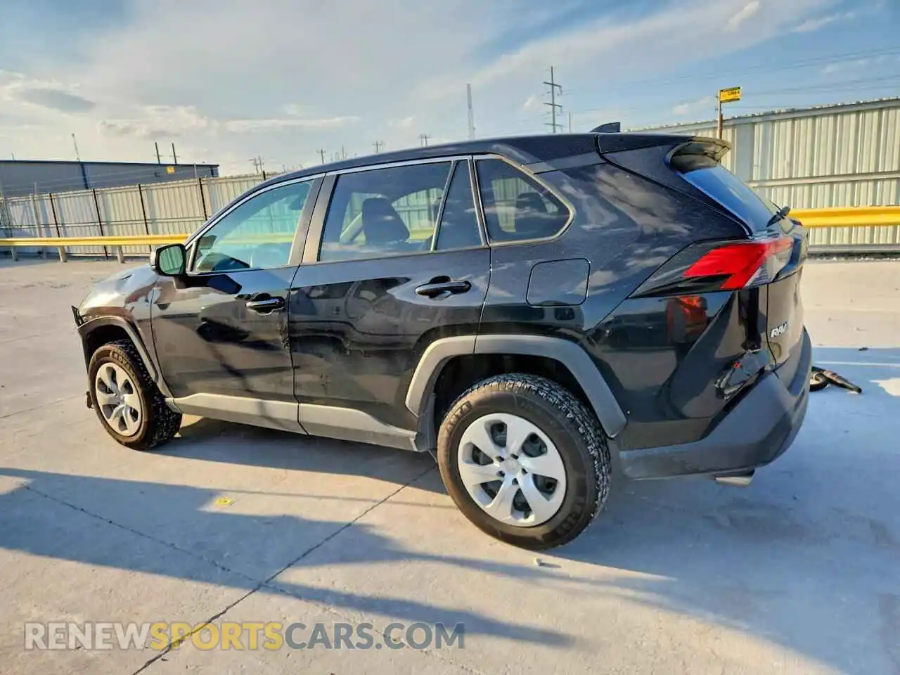2 fotografías del automóvil dañado 2T3F1RFVXRC417716 TOYOTA RAV4 2024