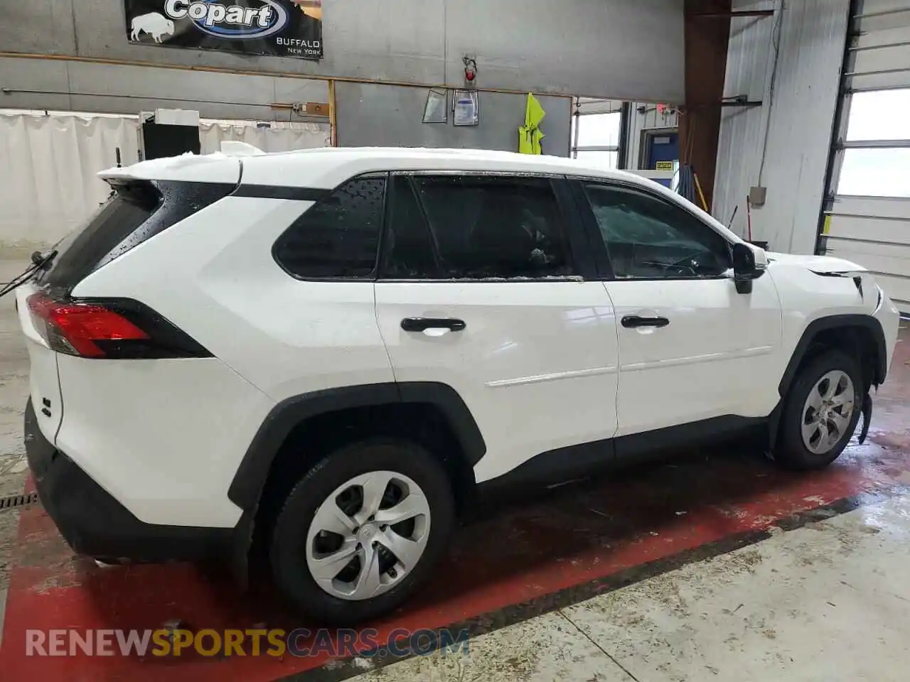 3 Photograph of a damaged car 2T3G1RFV2RC490468 TOYOTA RAV4 2024