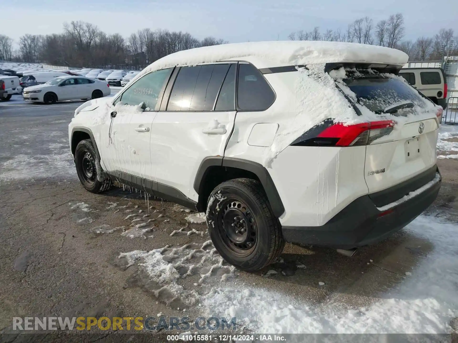 3 Photograph of a damaged car 2T3G1RFV5RC416199 TOYOTA RAV4 2024