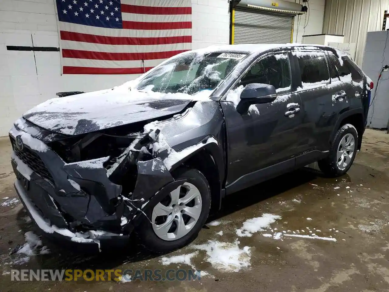 1 Photograph of a damaged car 2T3G1RFV6RC464312 TOYOTA RAV4 2024