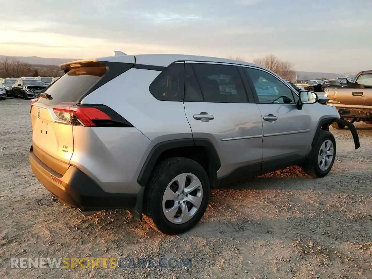 3 fotografías del automóvil dañado 2T3G1RFV9RC423494 TOYOTA RAV4 2024