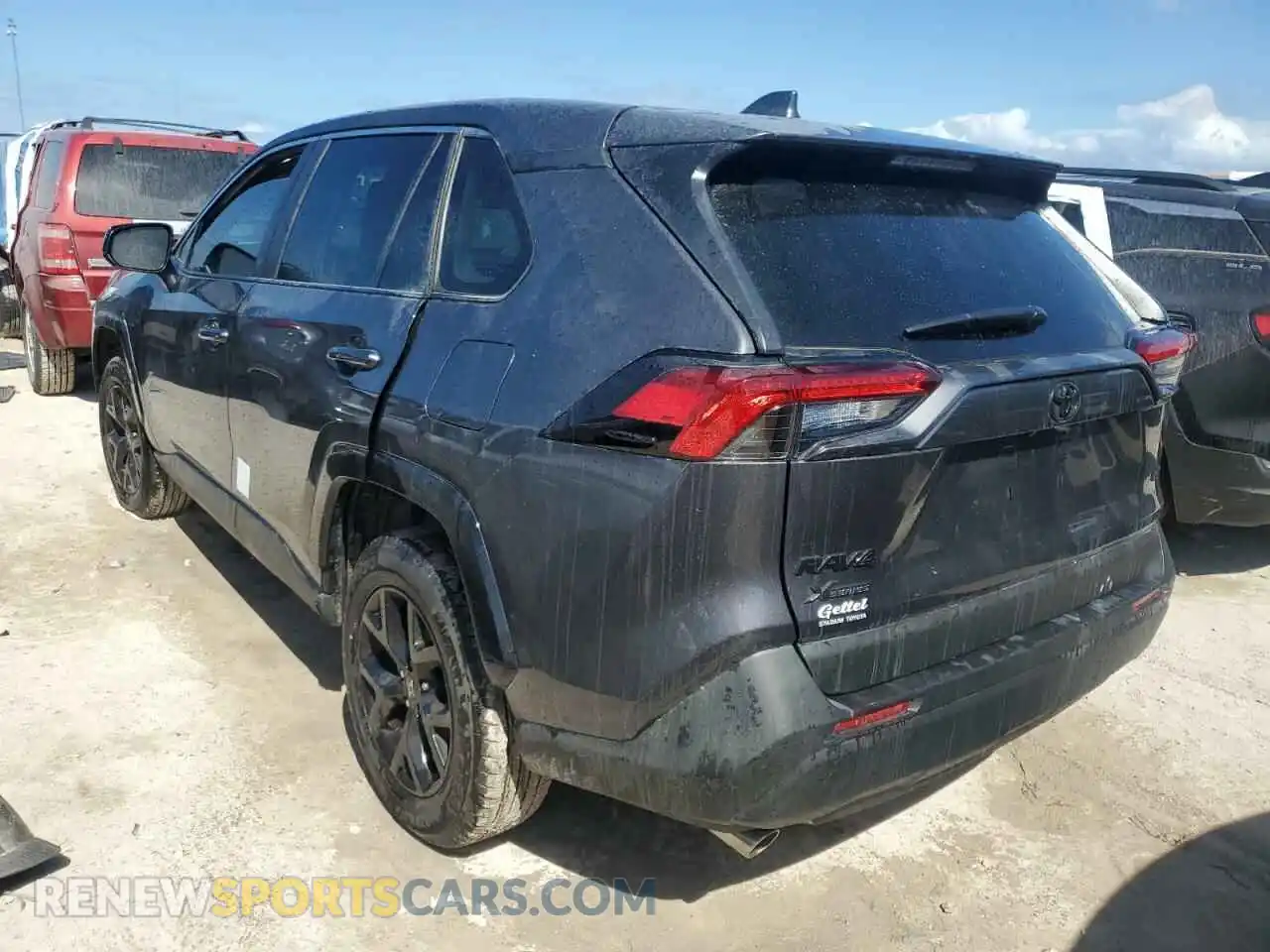 2 Photograph of a damaged car 2T3H1RFV0RC292623 TOYOTA RAV4 2024