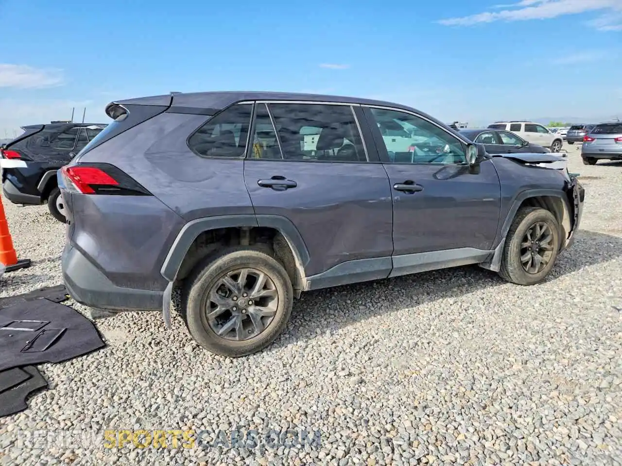 3 Фотография поврежденного автомобиля 2T3H1RFV1RC289536 TOYOTA RAV4 2024