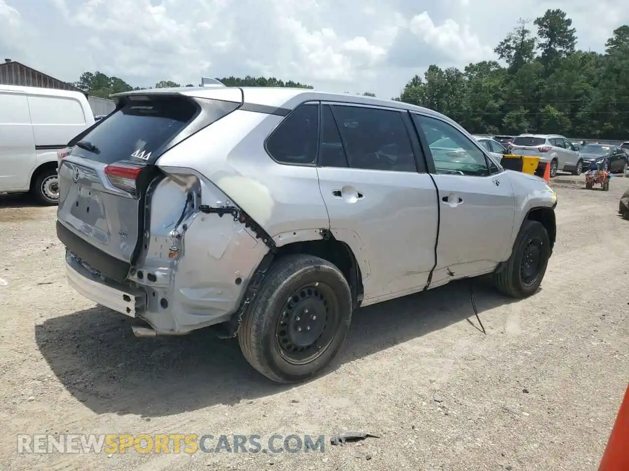 3 Photograph of a damaged car 2T3H1RFV2RC286631 TOYOTA RAV4 2024