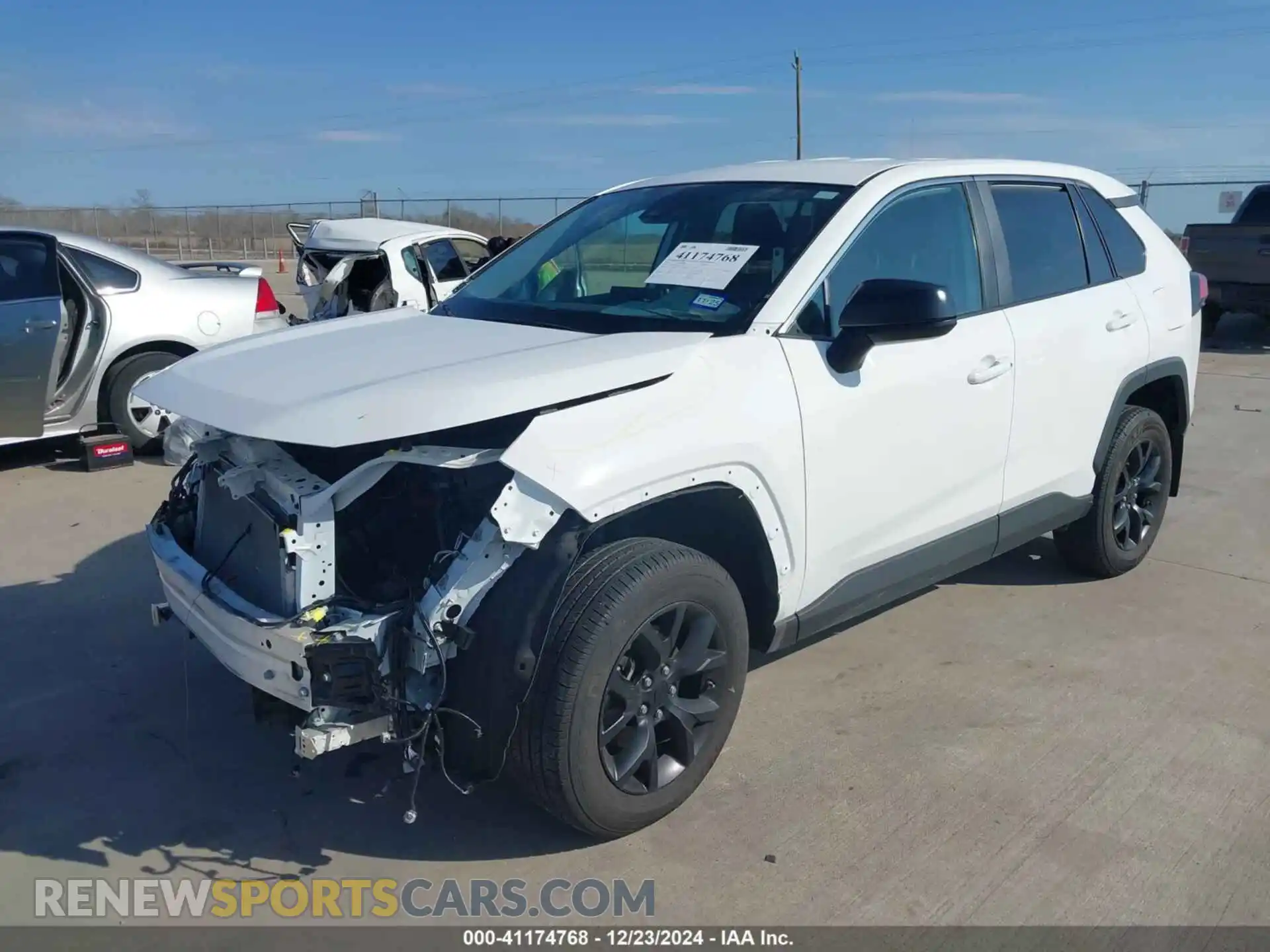 2 Photograph of a damaged car 2T3H1RFV3RC255338 TOYOTA RAV4 2024