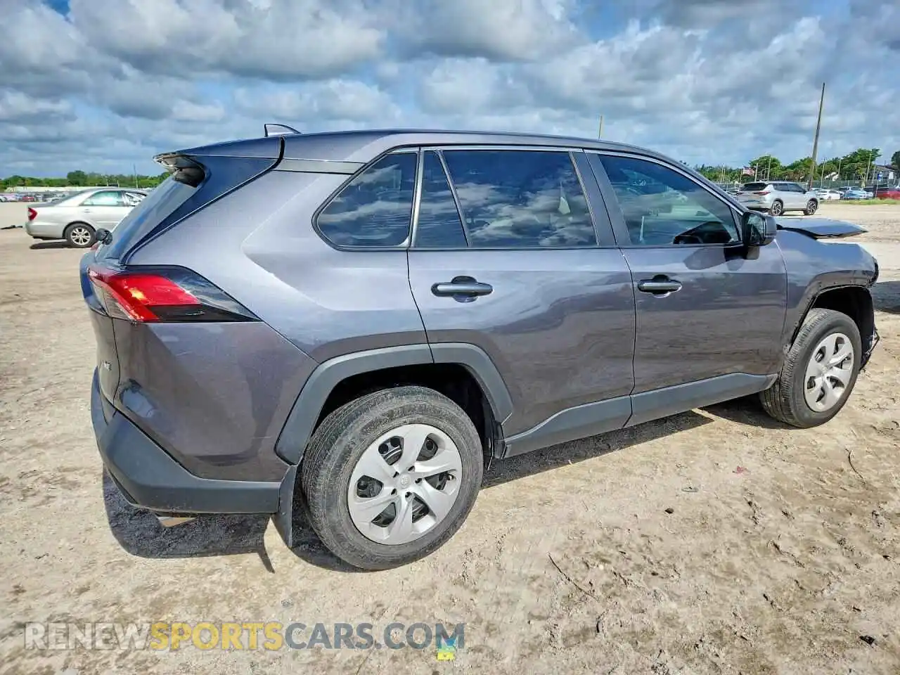 3 Photograph of a damaged car 2T3H1RFV3RC275251 TOYOTA RAV4 2024