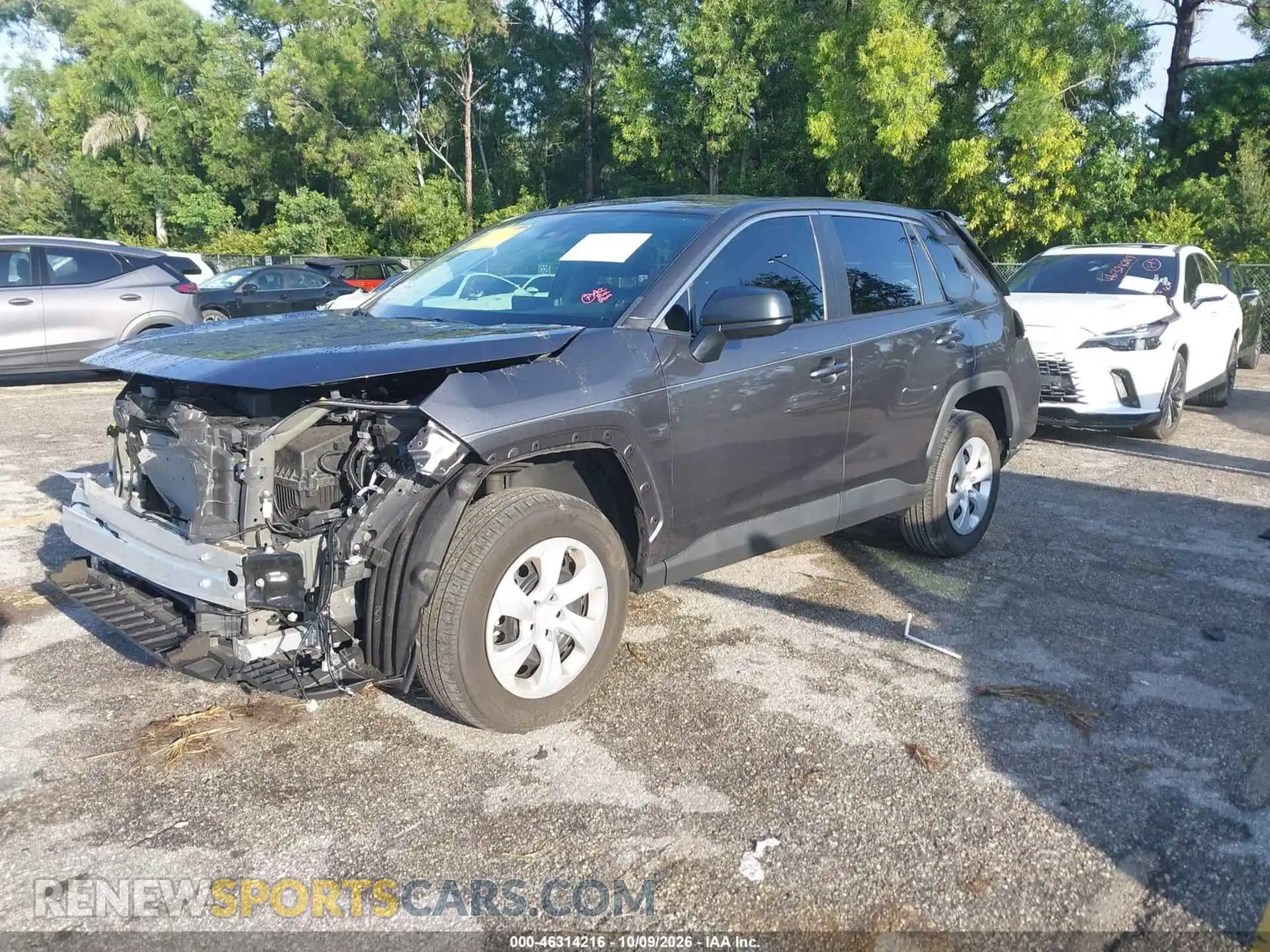 2 Photograph of a damaged car 2T3H1RFV3RC287917 TOYOTA RAV4 2024
