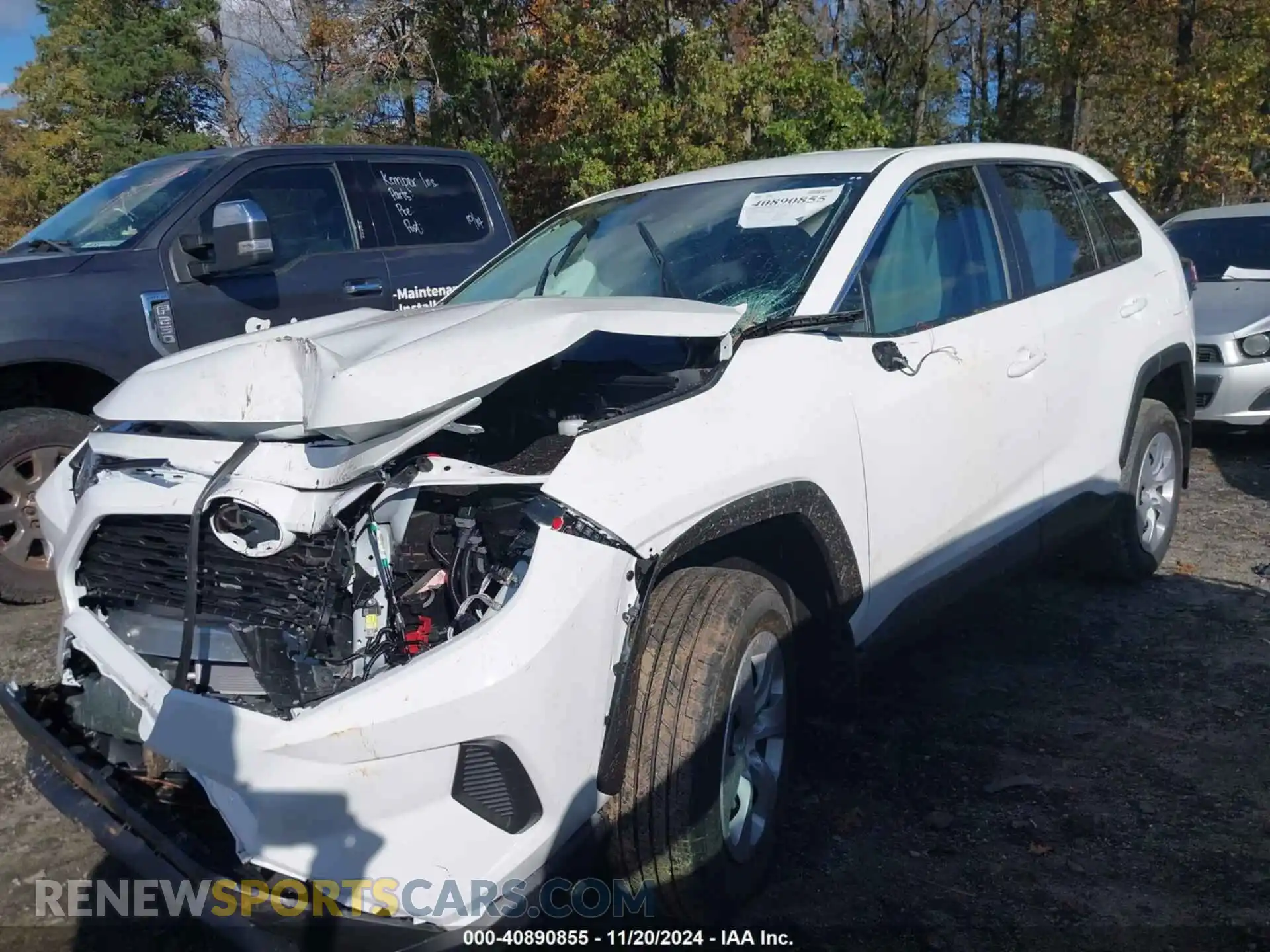 2 Photograph of a damaged car 2T3H1RFV3RC301900 TOYOTA RAV4 2024