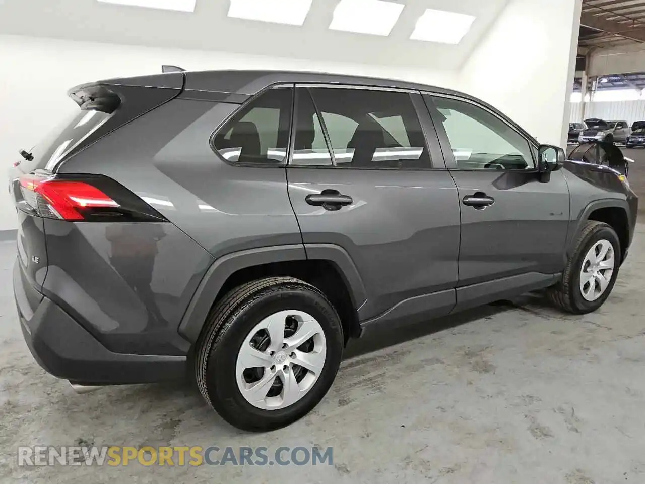 3 Photograph of a damaged car 2T3H1RFV3RW324317 TOYOTA RAV4 2024