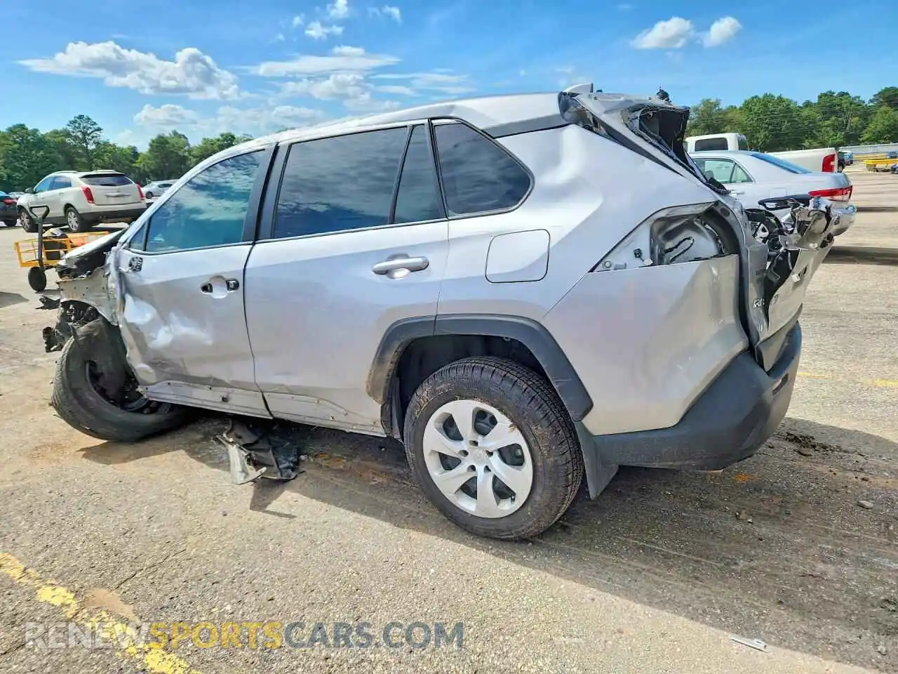 2 Photograph of a damaged car 2T3H1RFV5RC291161 TOYOTA RAV4 2024