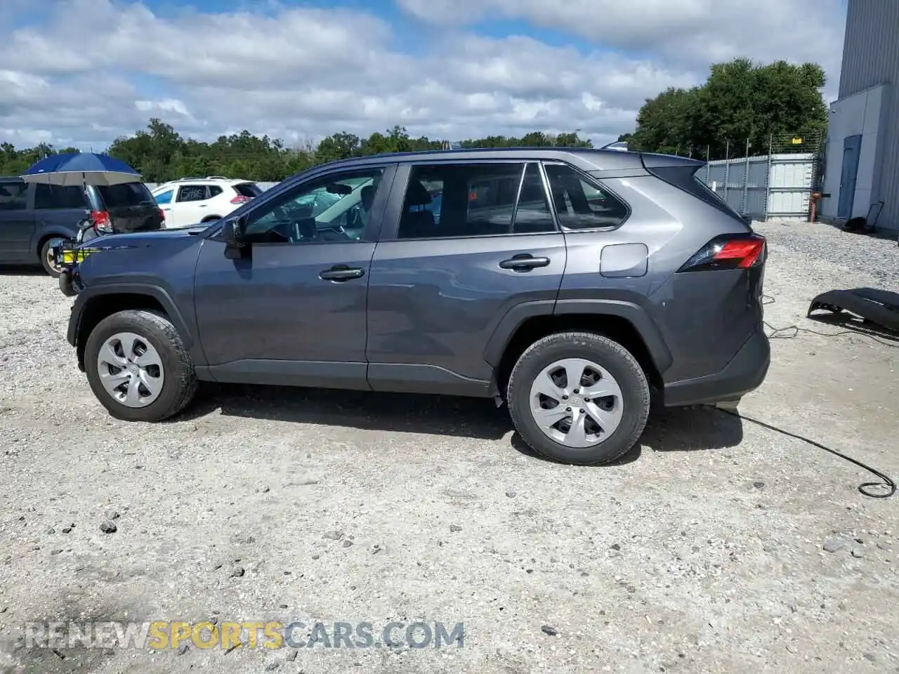 2 Photograph of a damaged car 2T3H1RFV5RW326117 TOYOTA RAV4 2024