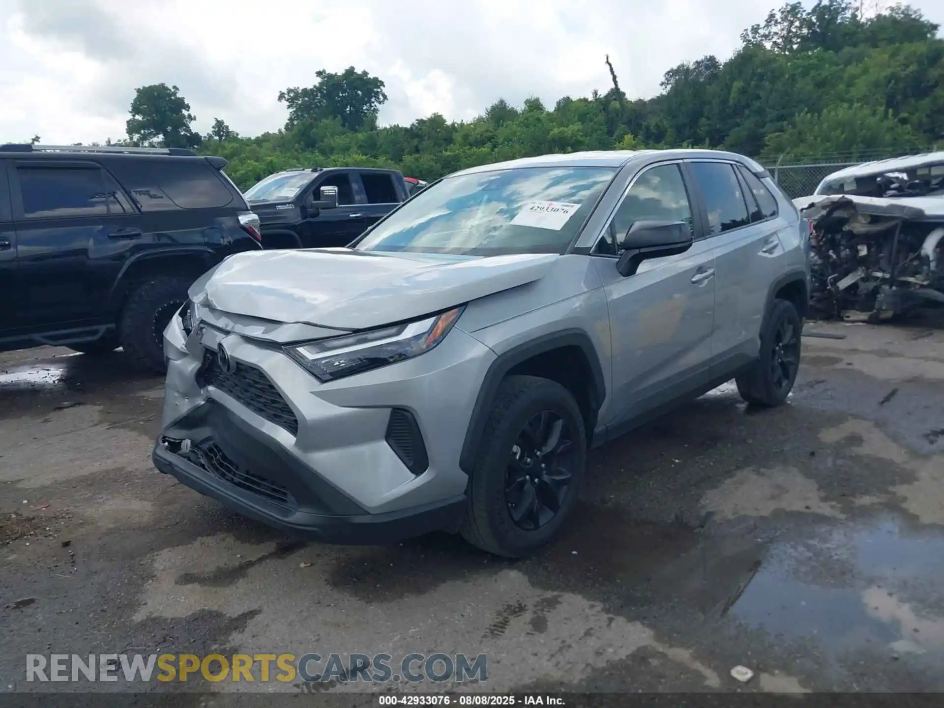 2 Photograph of a damaged car 2T3H1RFV6RC266785 TOYOTA RAV4 2024