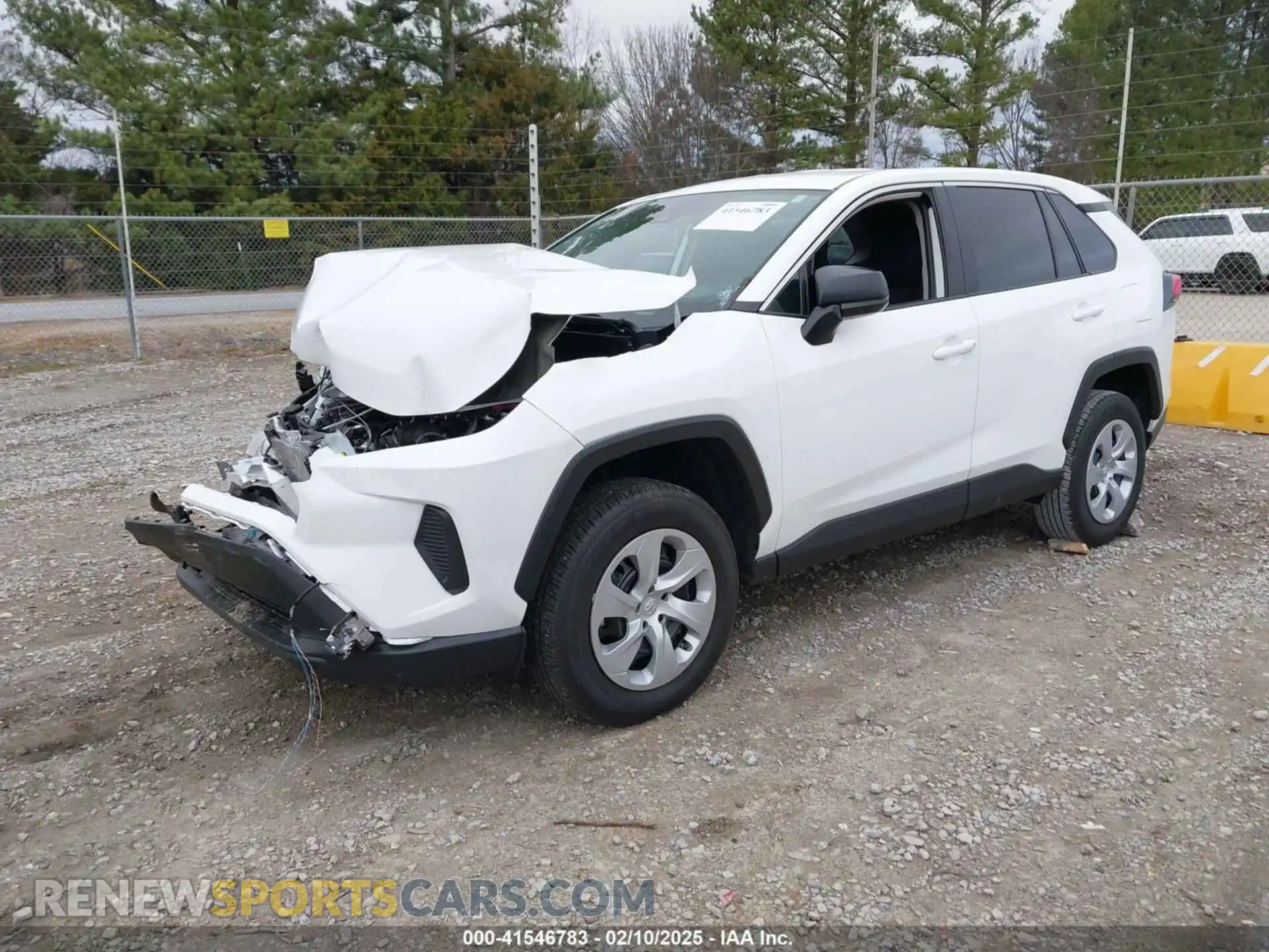 2 Photograph of a damaged car 2T3H1RFV6RC293484 TOYOTA RAV4 2024