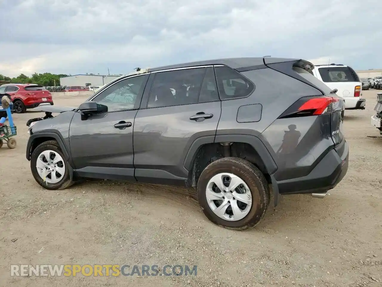 2 fotografías del automóvil dañado 2T3H1RFV6RW306782 TOYOTA RAV4 2024
