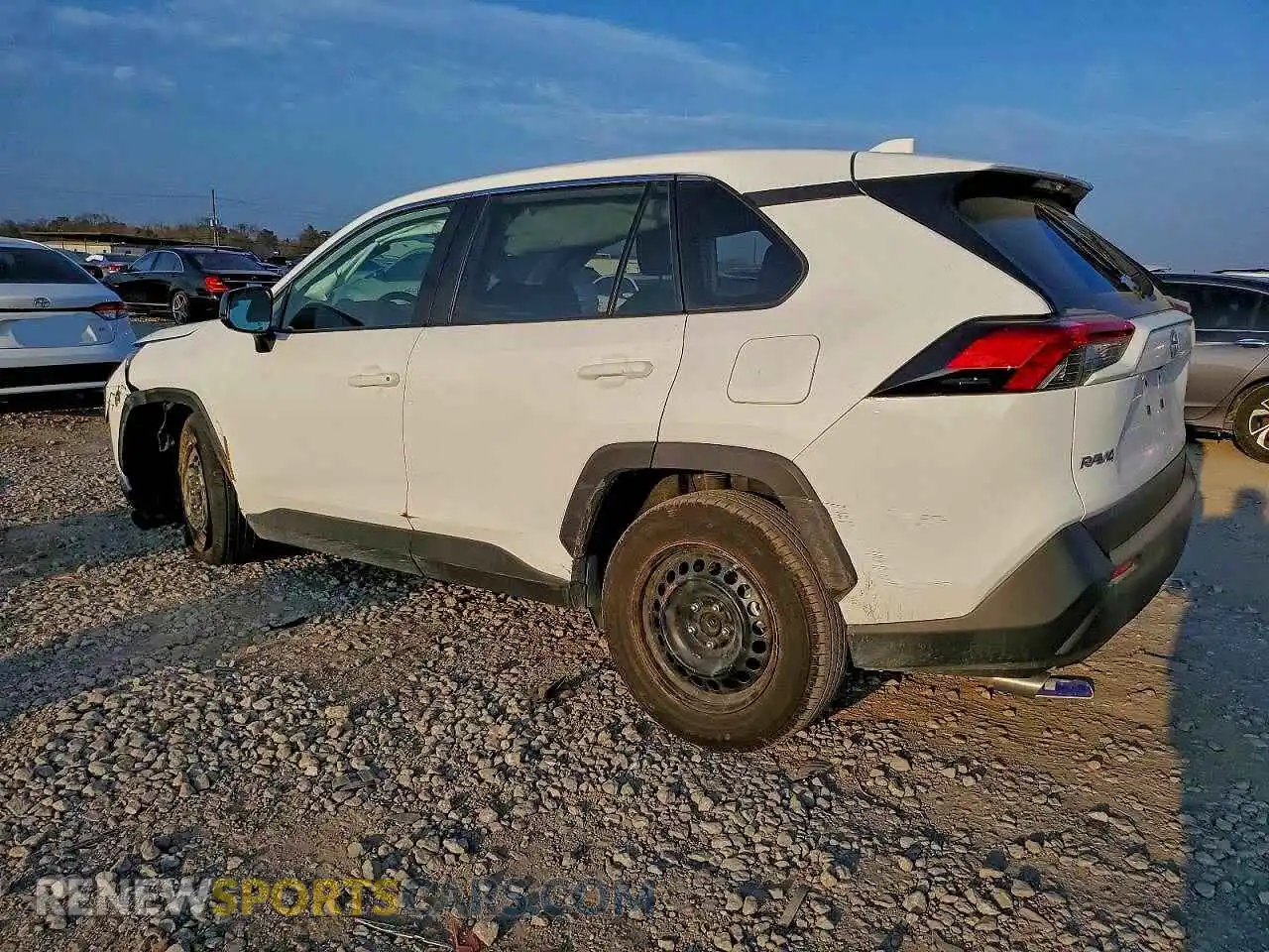 2 Photograph of a damaged car 2T3H1RFV7RC293638 TOYOTA RAV4 2024