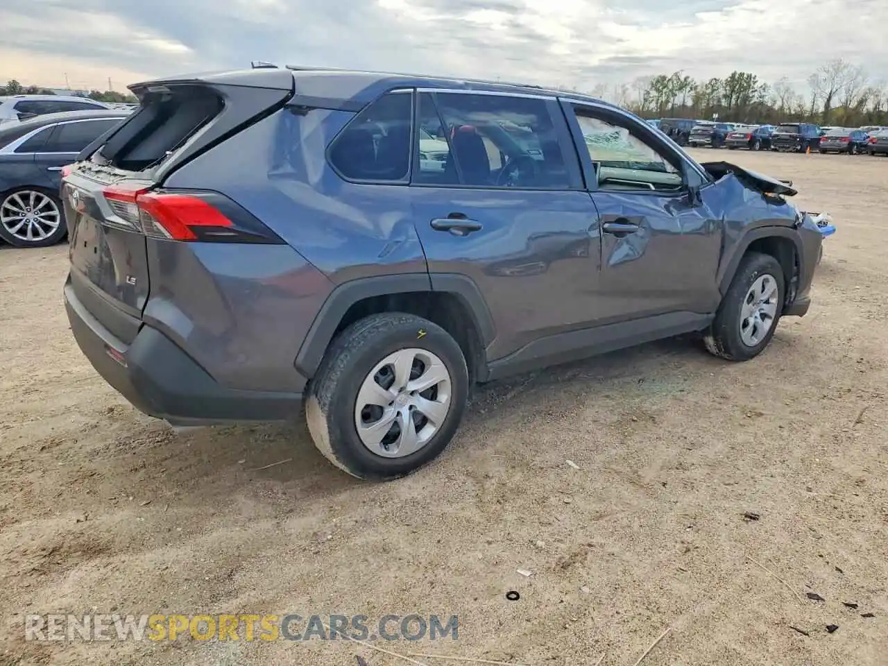 3 Photograph of a damaged car 2T3H1RFV8RC261846 TOYOTA RAV4 2024