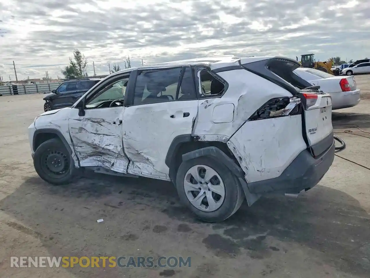 2 Photograph of a damaged car 2T3H1RFV8RC265038 TOYOTA RAV4 2024