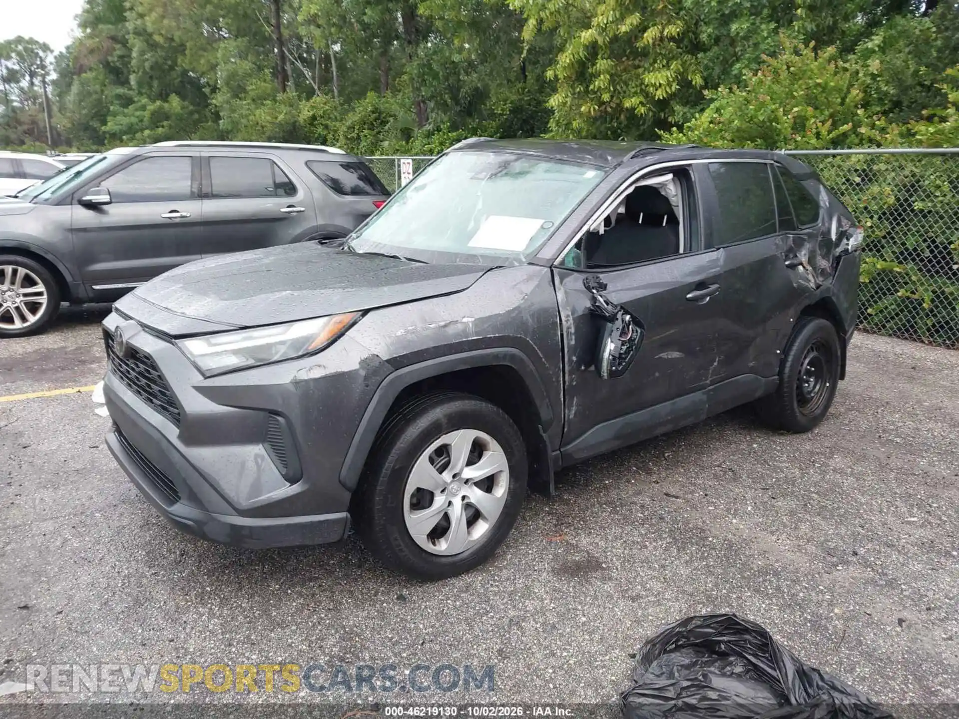 2 fotografías del automóvil dañado 2T3K1RFV2RC283346 TOYOTA RAV4 2024