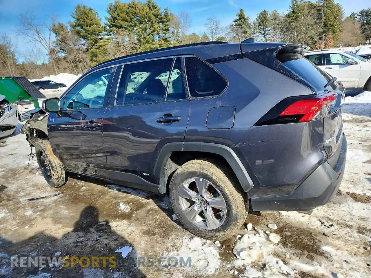 2 Photograph of a damaged car 2T3LWRFV6RW221114 TOYOTA RAV4 2024