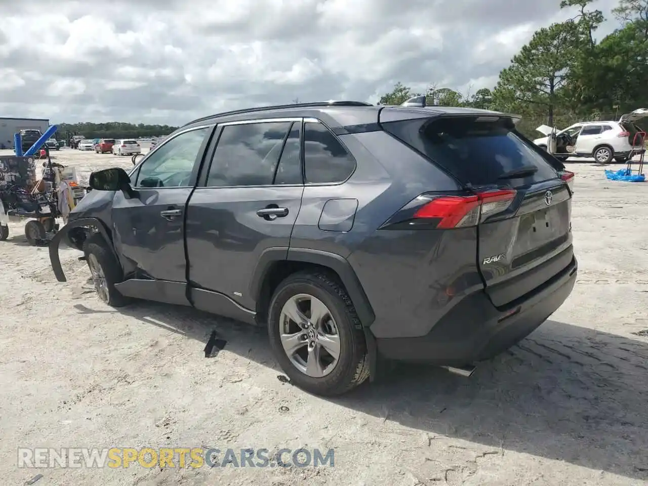 2 Photograph of a damaged car 2T3LWRFV6RW225051 TOYOTA RAV4 2024