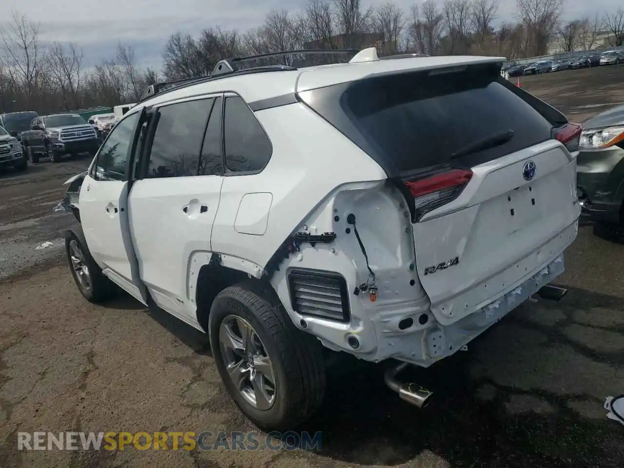 2 fotografías del automóvil dañado 2T3LWRFV7RW251108 TOYOTA RAV4 2024