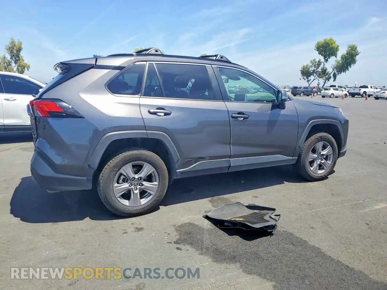3 Photograph of a damaged car 2T3MWRFV0RW193573 TOYOTA RAV4 2024
