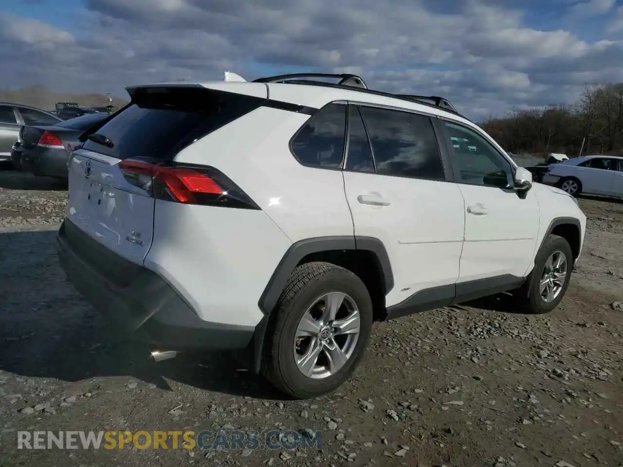 3 Photograph of a damaged car 2T3MWRFV7RW204312 TOYOTA RAV4 2024