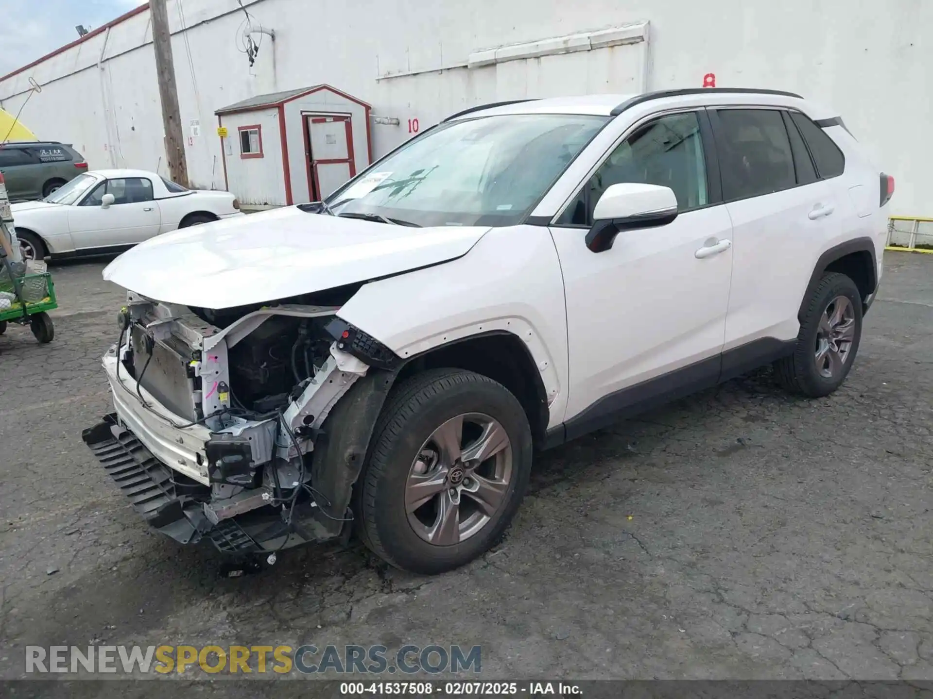 2 Photograph of a damaged car 2T3P1RFV0RC414697 TOYOTA RAV4 2024