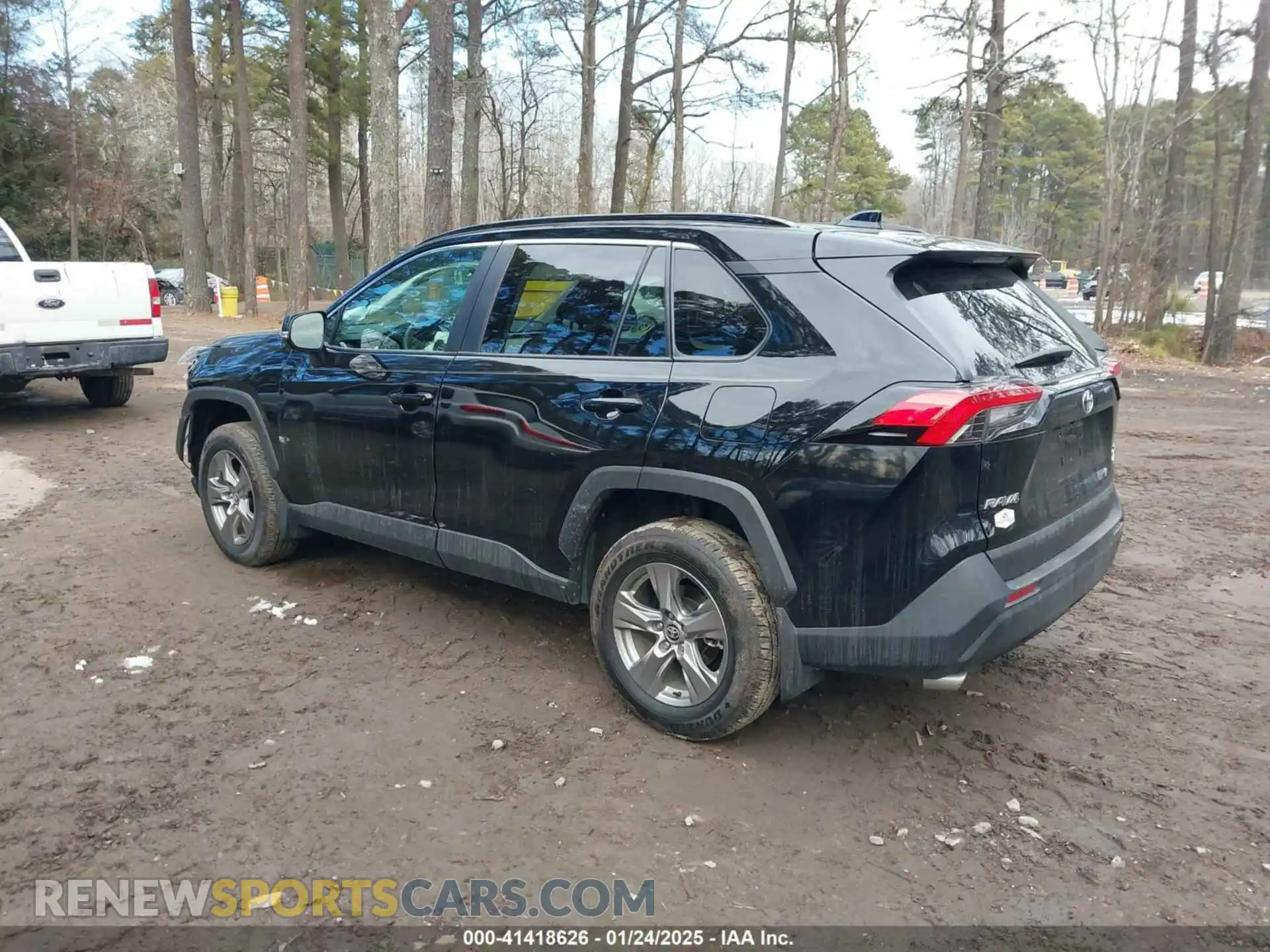 3 Photograph of a damaged car 2T3P1RFV0RC455282 TOYOTA RAV4 2024