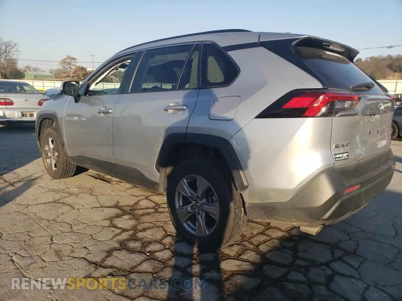2 Photograph of a damaged car 2T3P1RFV0RW415766 TOYOTA RAV4 2024