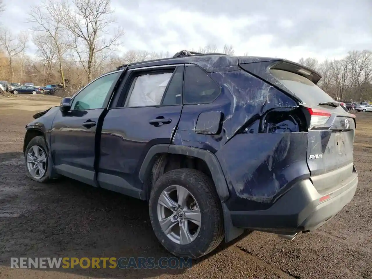 2 Photograph of a damaged car 2T3P1RFV0RW418960 TOYOTA RAV4 2024