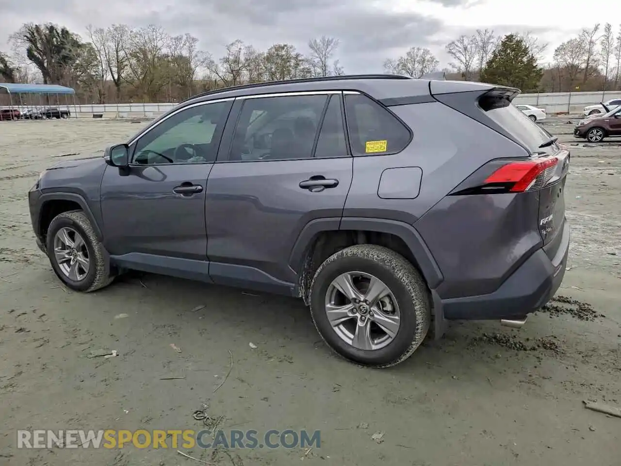 2 Photograph of a damaged car 2T3P1RFV1RC404857 TOYOTA RAV4 2024