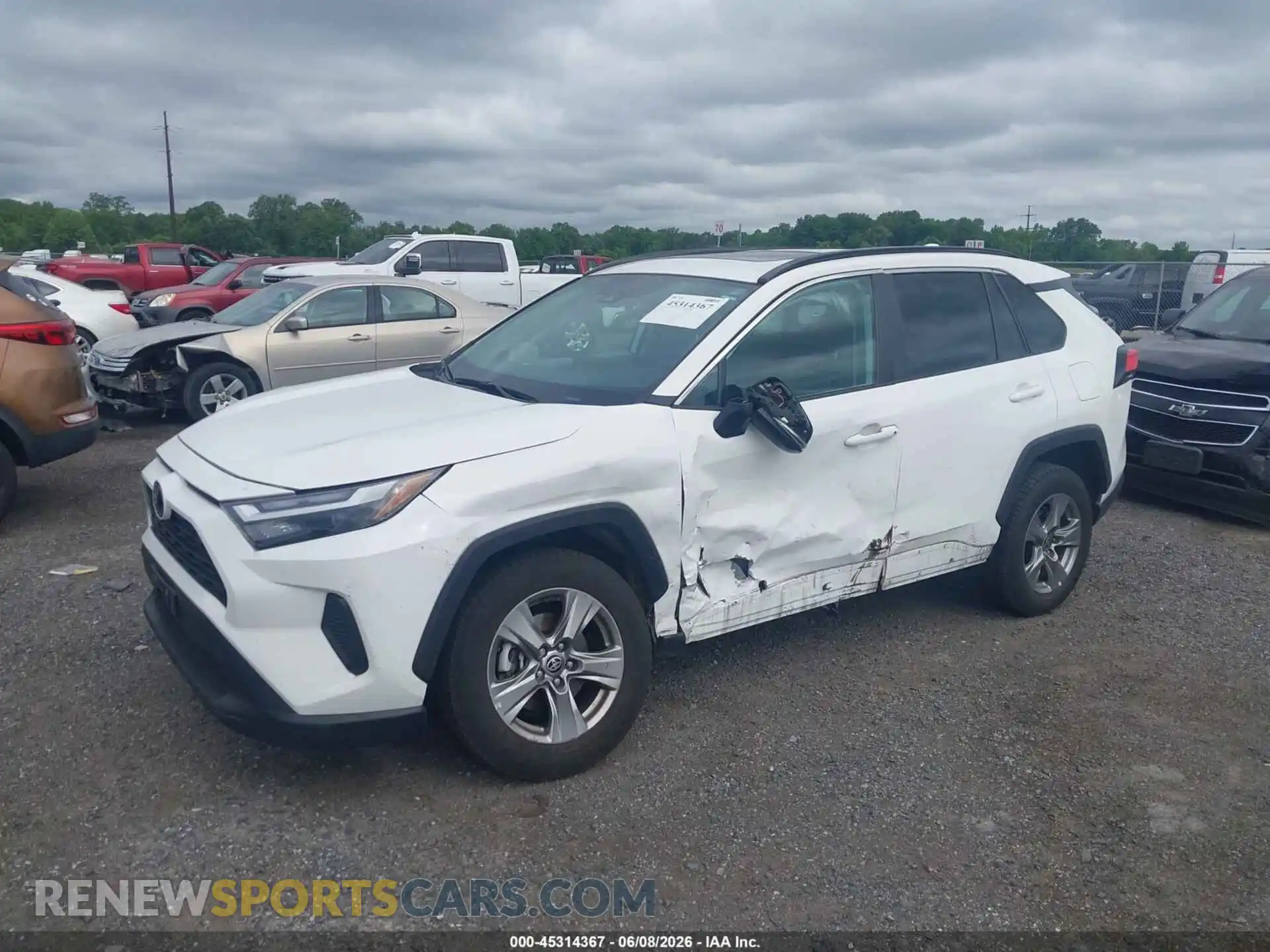 2 Фотография поврежденного автомобиля 2T3P1RFV1RC418161 TOYOTA RAV4 2024