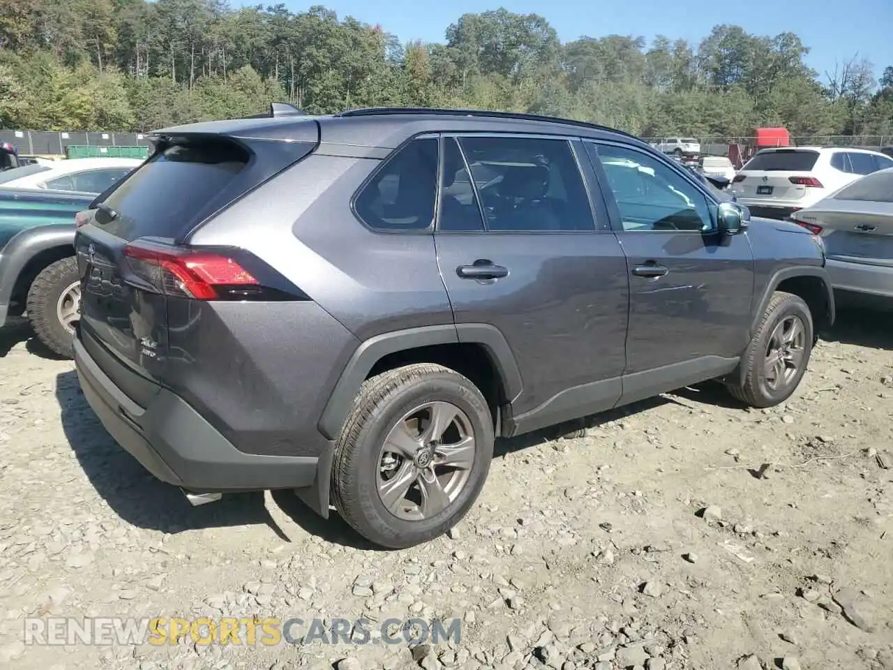 3 Photograph of a damaged car 2T3P1RFV1RC427961 TOYOTA RAV4 2024