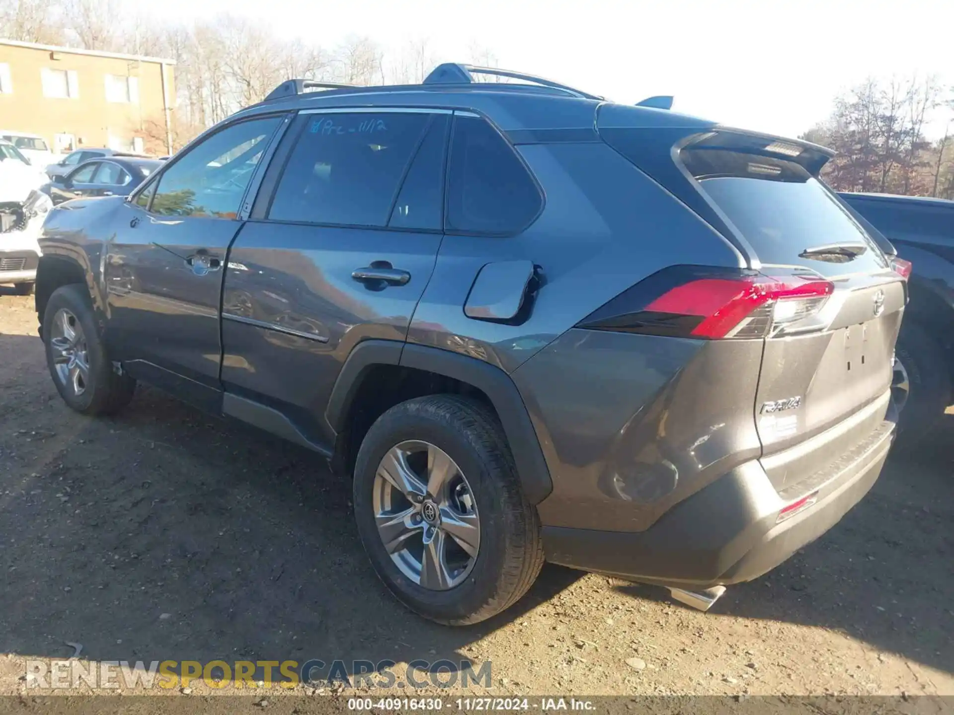 3 Фотография поврежденного автомобиля 2T3P1RFV1RC482734 TOYOTA RAV4 2024